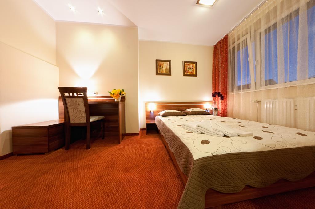 Hotel-24 Płock Kültér fotó