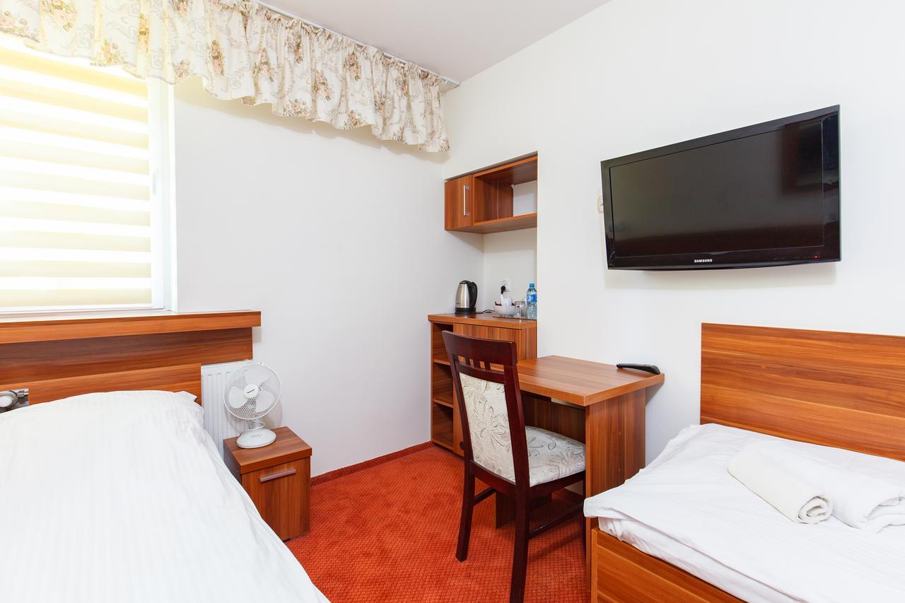 Hotel-24 Płock Kültér fotó